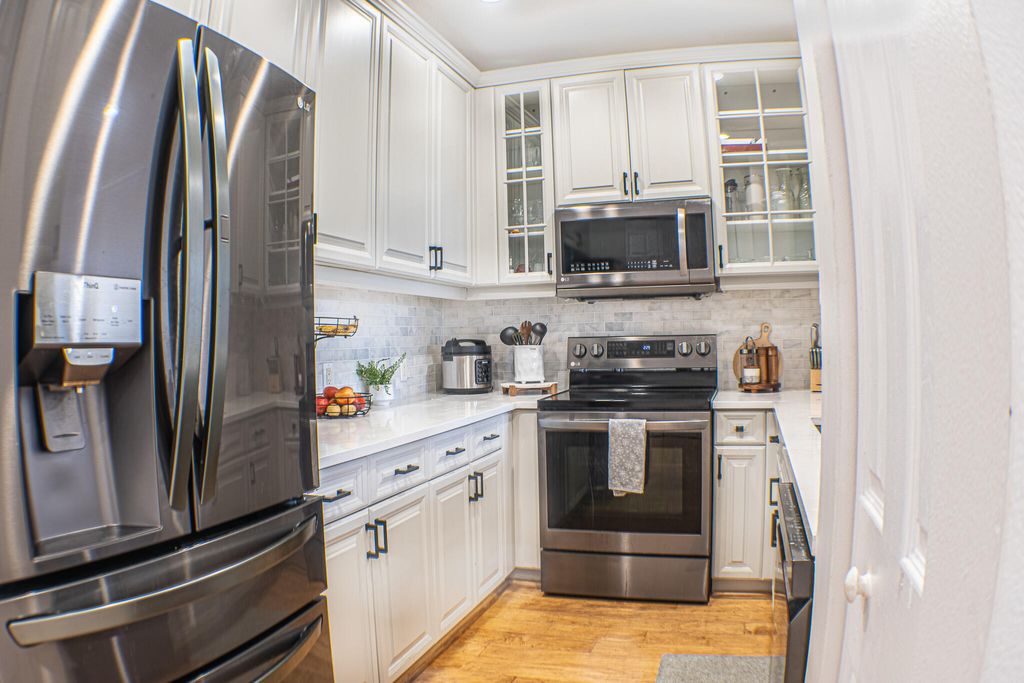 Photo of 1229 Via De Fossi, Boynton Beach, FL 33426 (MLS # R10961844)