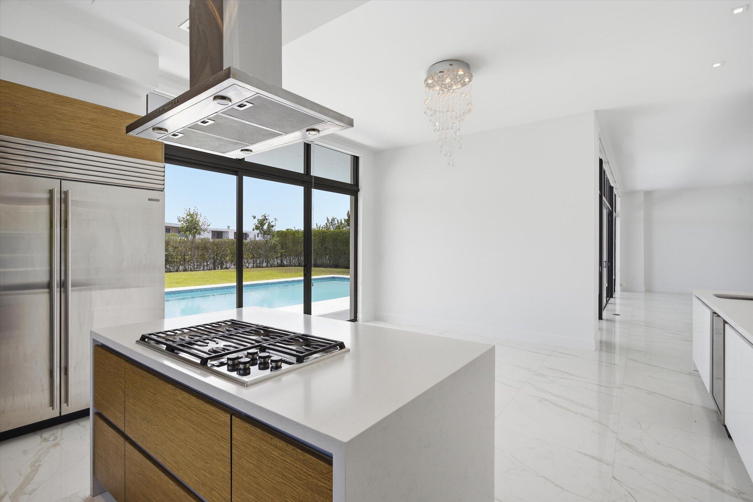 BOTANIKO WESTON ESTATES - Residential