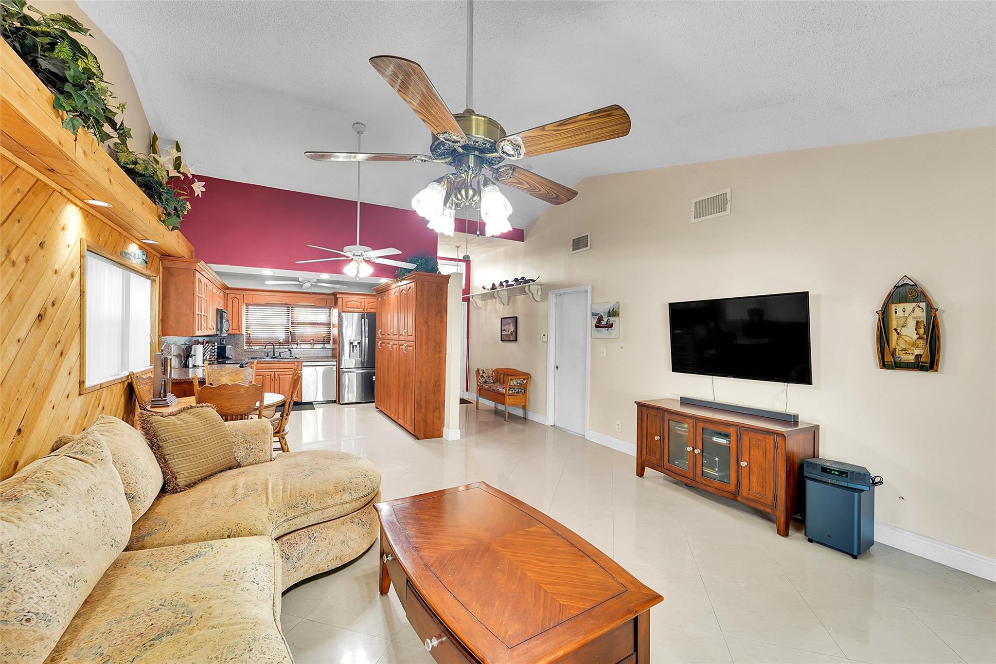 7321 NW 38th Court