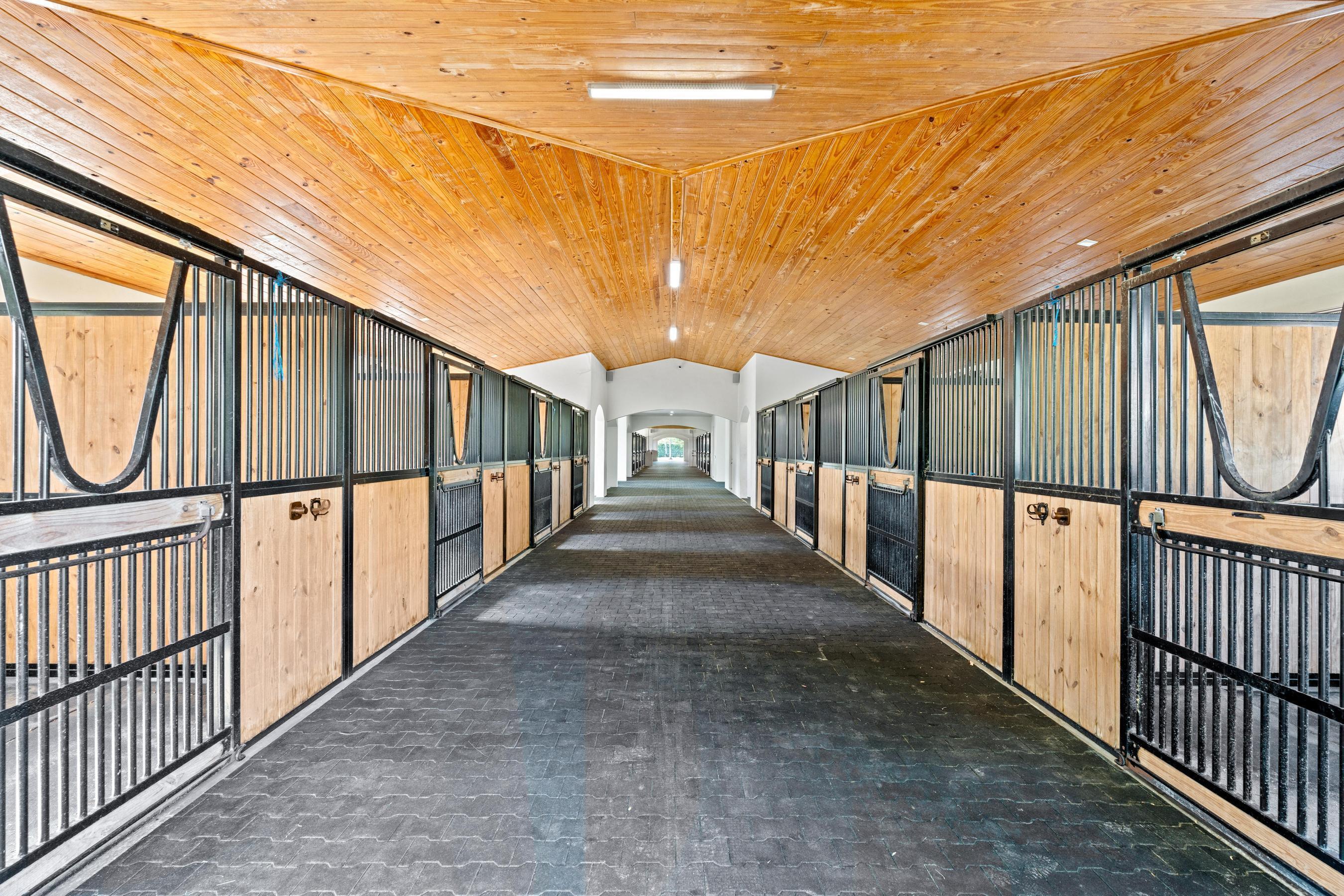 5656 South Shore Boulevard