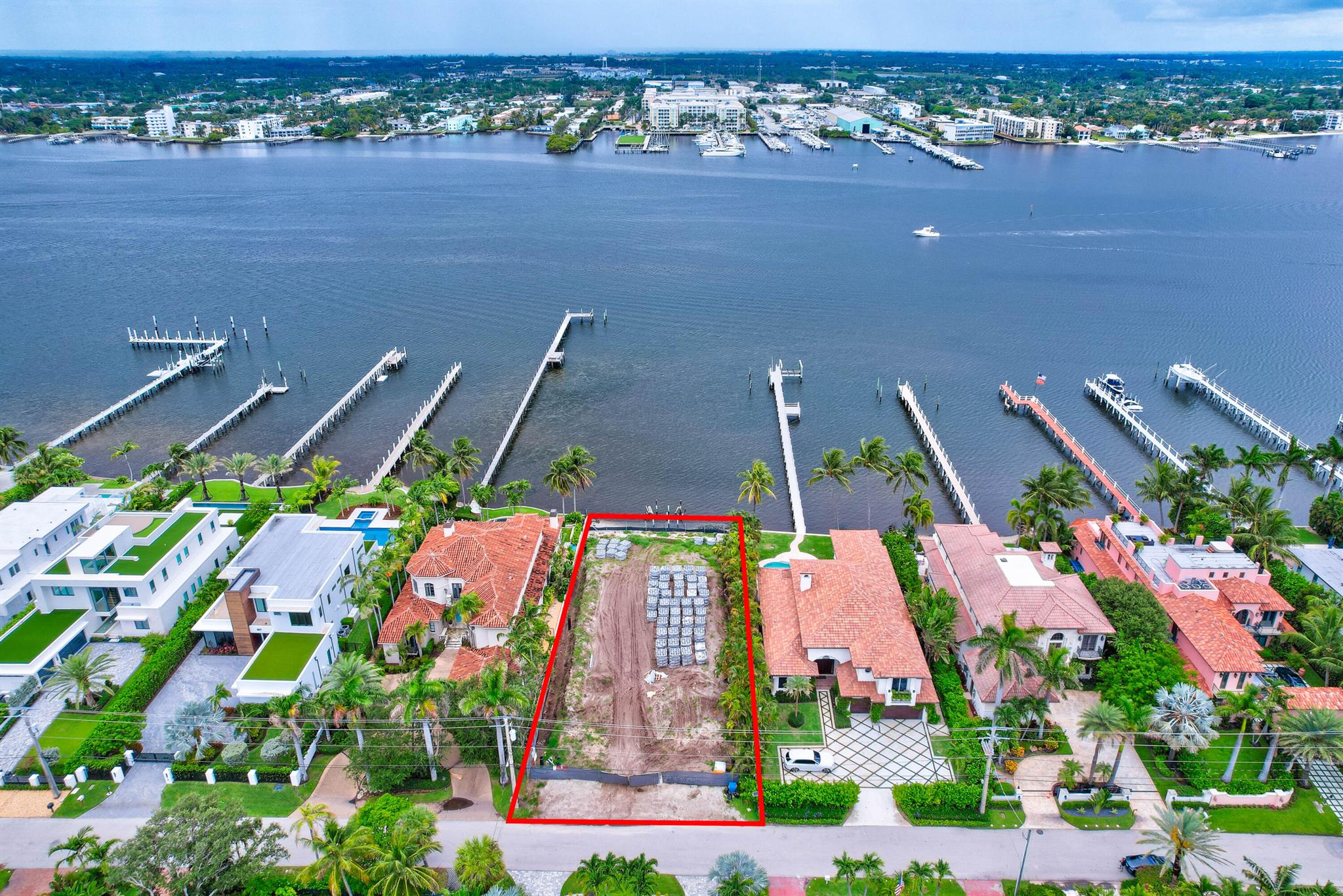 819 N Atlantic Drive