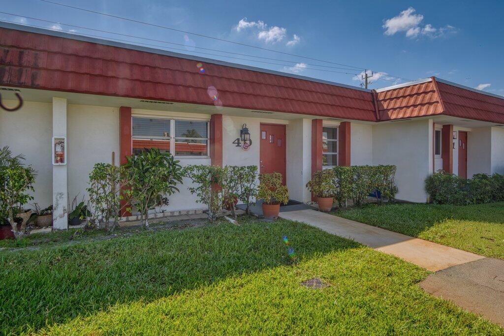 5800 Fernley Drive W 40