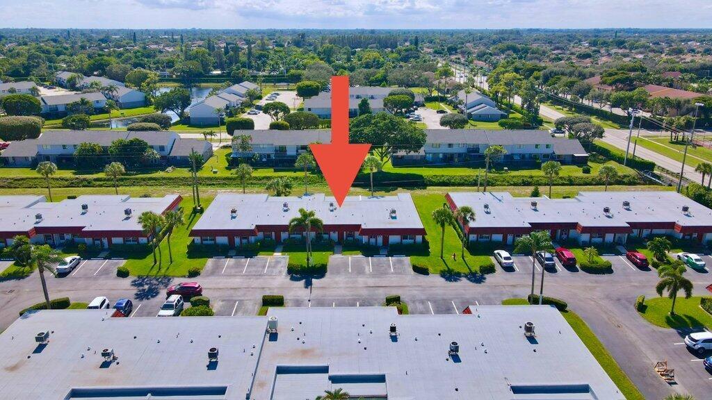 CRESTHAVEN TOWNHOMES COND - Residential