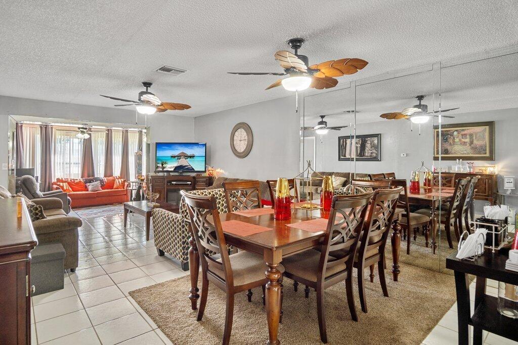 CRESTHAVEN TOWNHOMES COND - Residential