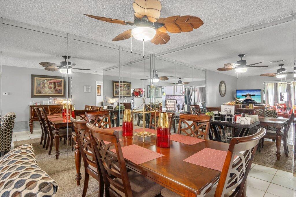 CRESTHAVEN TOWNHOMES COND - Residential