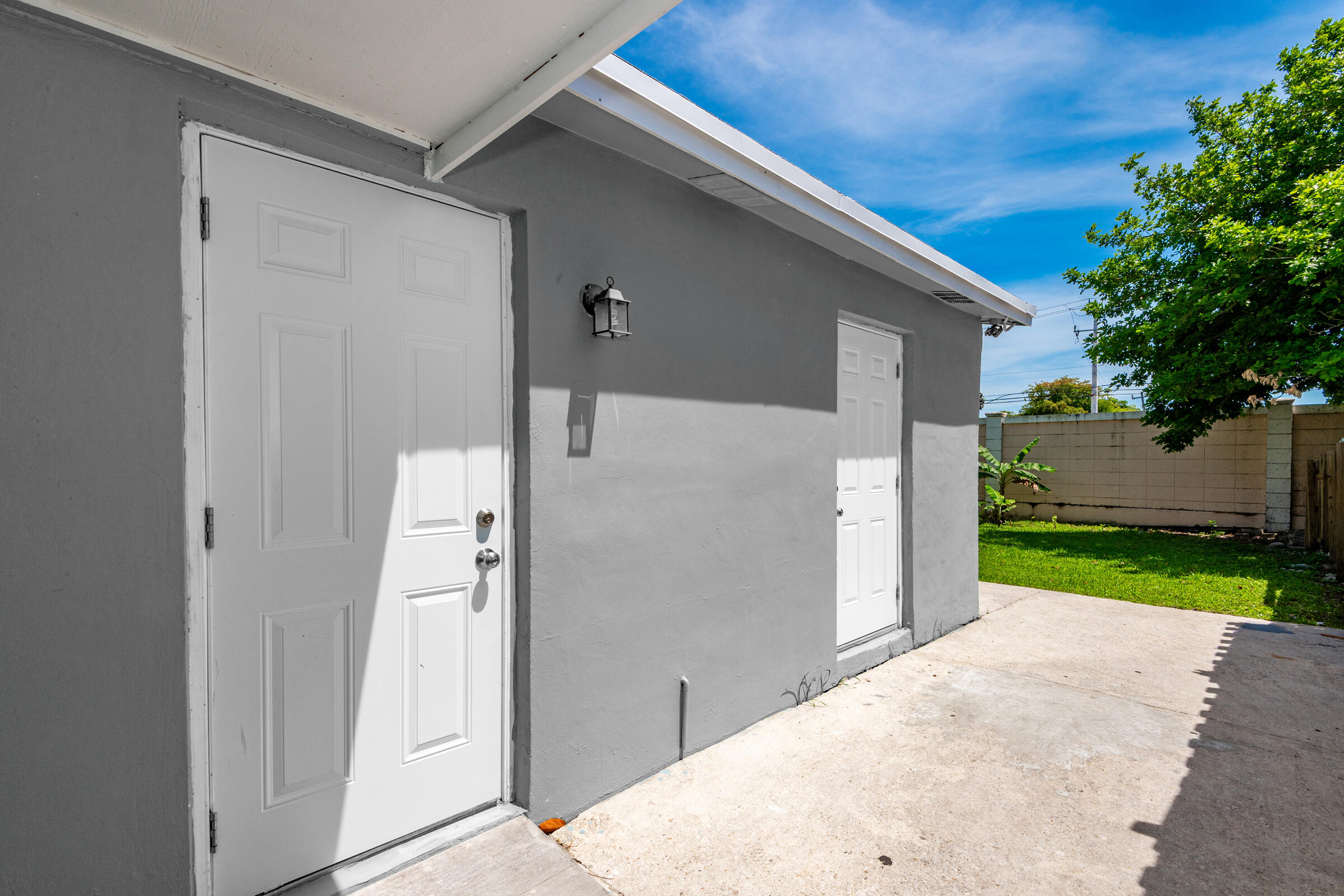 BROADVIEW COUNTRY CLUB - Residential