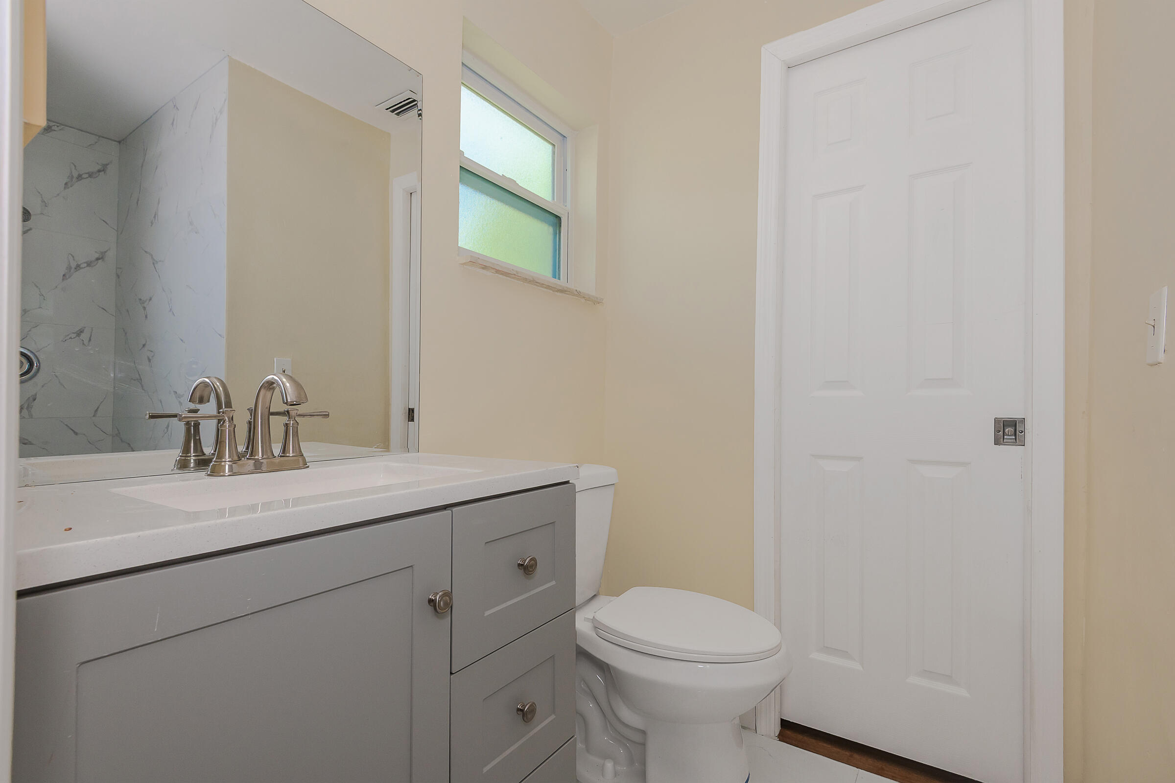 BROADVIEW COUNTRY CLUB - Residential