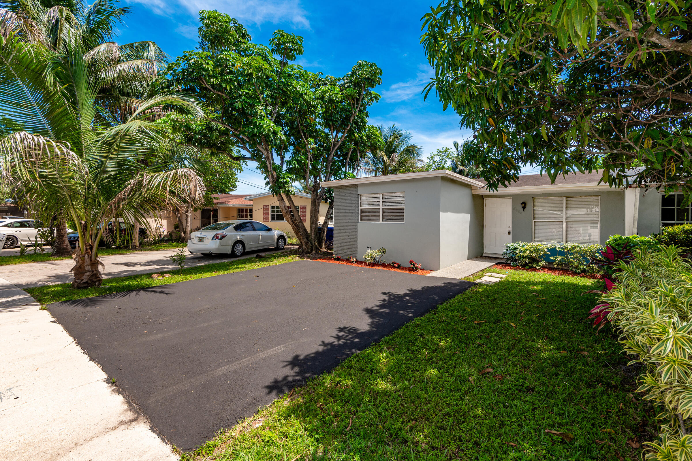 6560 SW 20th Street
