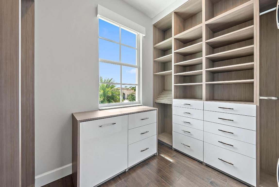 PENNOCK PRESERVE (AKA PRADO) - Residential