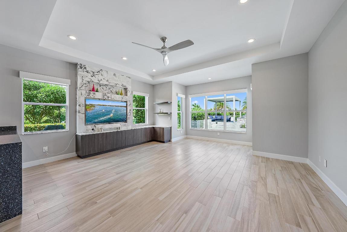 PENNOCK PRESERVE (AKA PRADO) - Residential