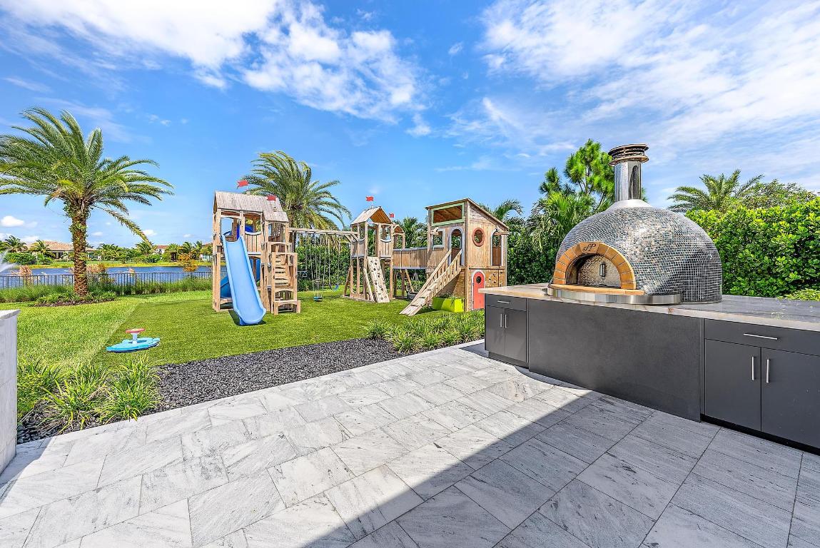 PENNOCK PRESERVE (AKA PRADO) - Residential