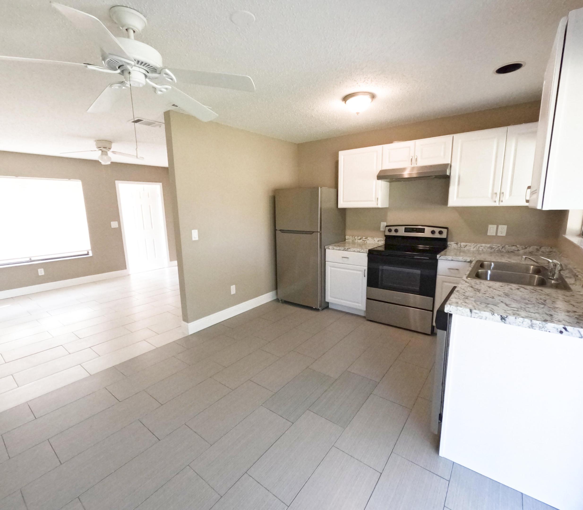 PORT ST LUCIE SECTION 13 - Residential Lease