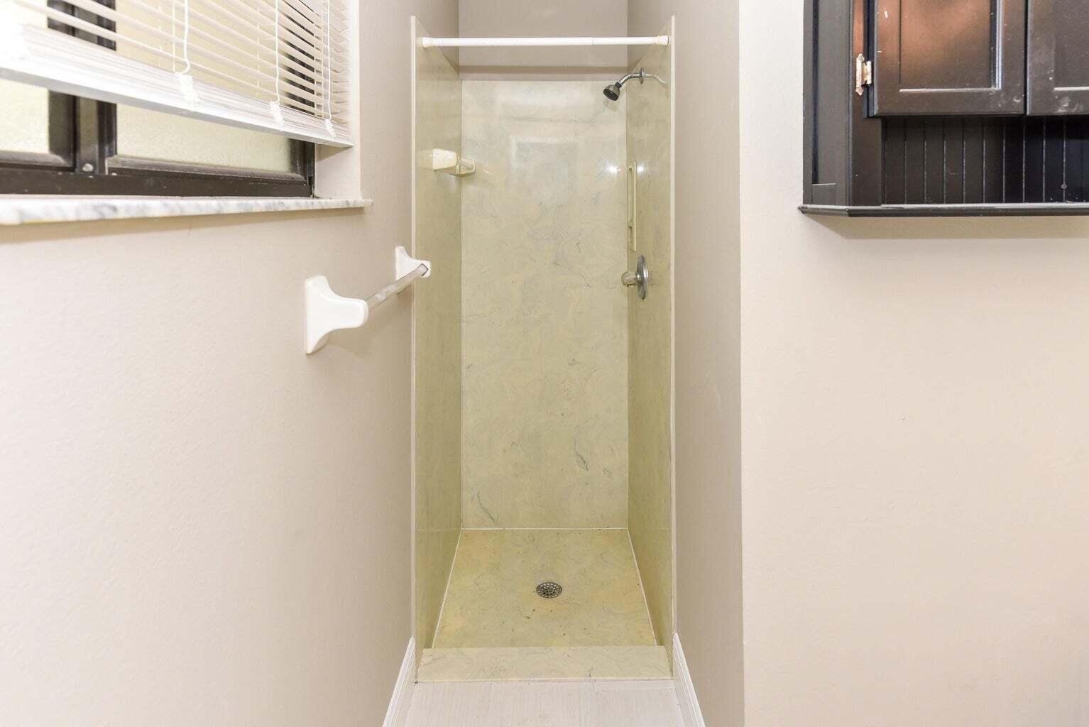 PORT ST LUCIE SECTION 13 - Residential Lease