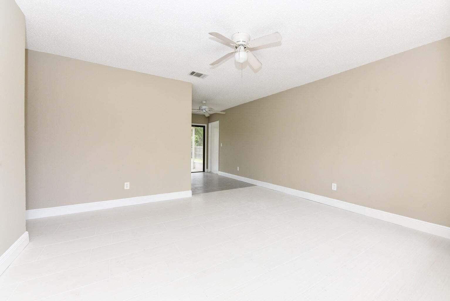 PORT ST LUCIE SECTION 13 - Residential Lease