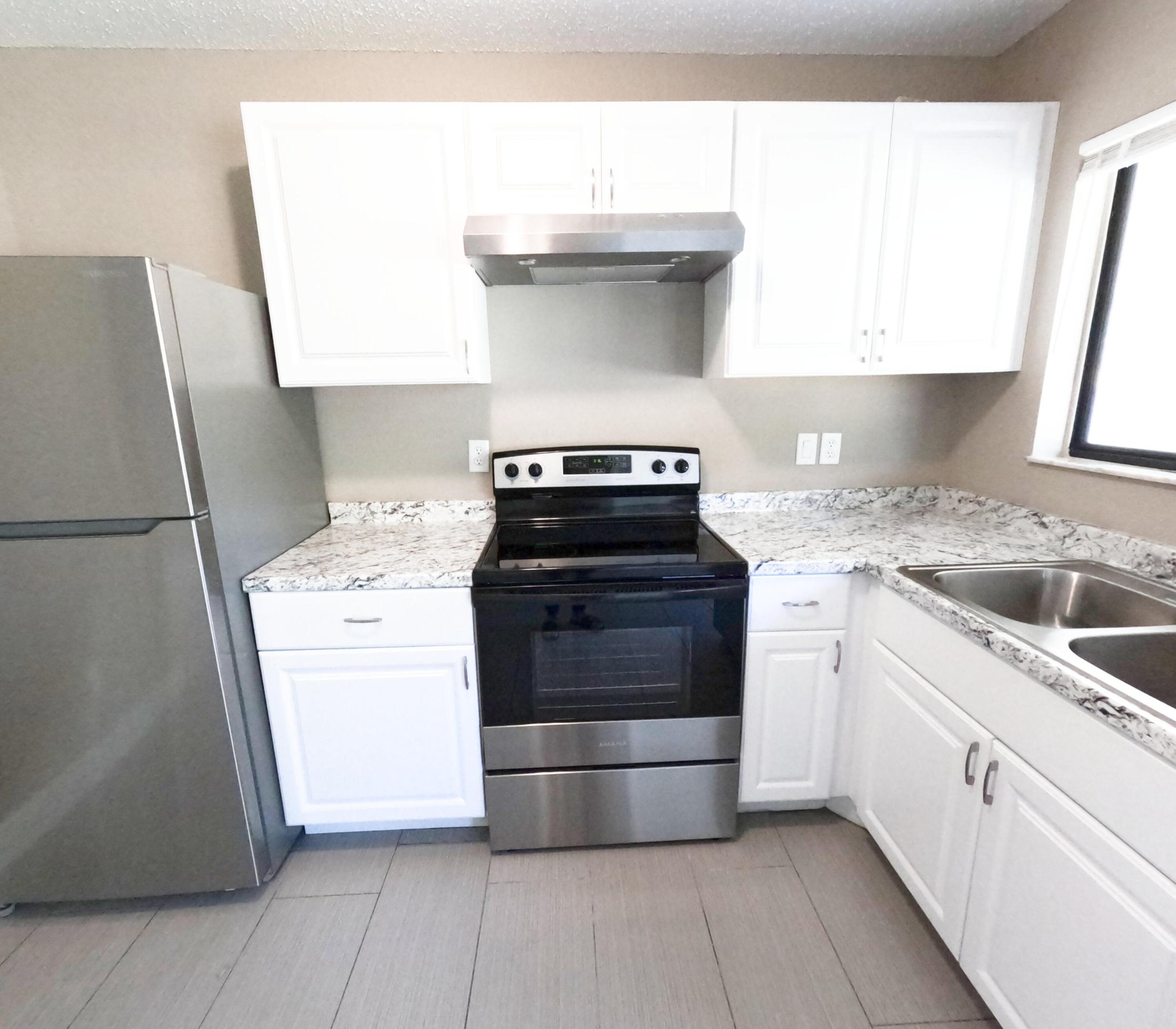 PORT ST LUCIE SECTION 13 - Residential Lease