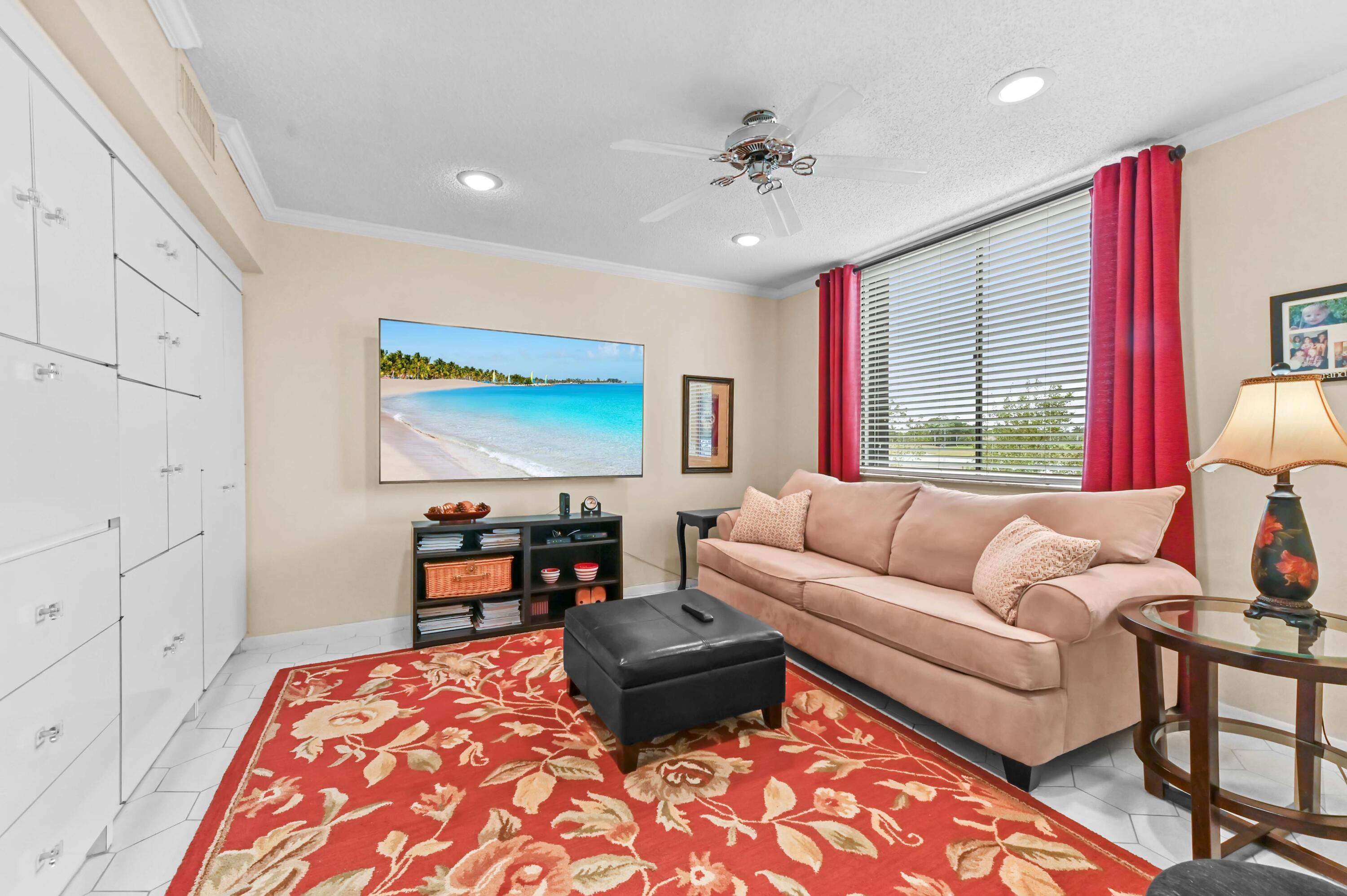 FOUNTAINS OF PALM BEACH CONDO - Residential