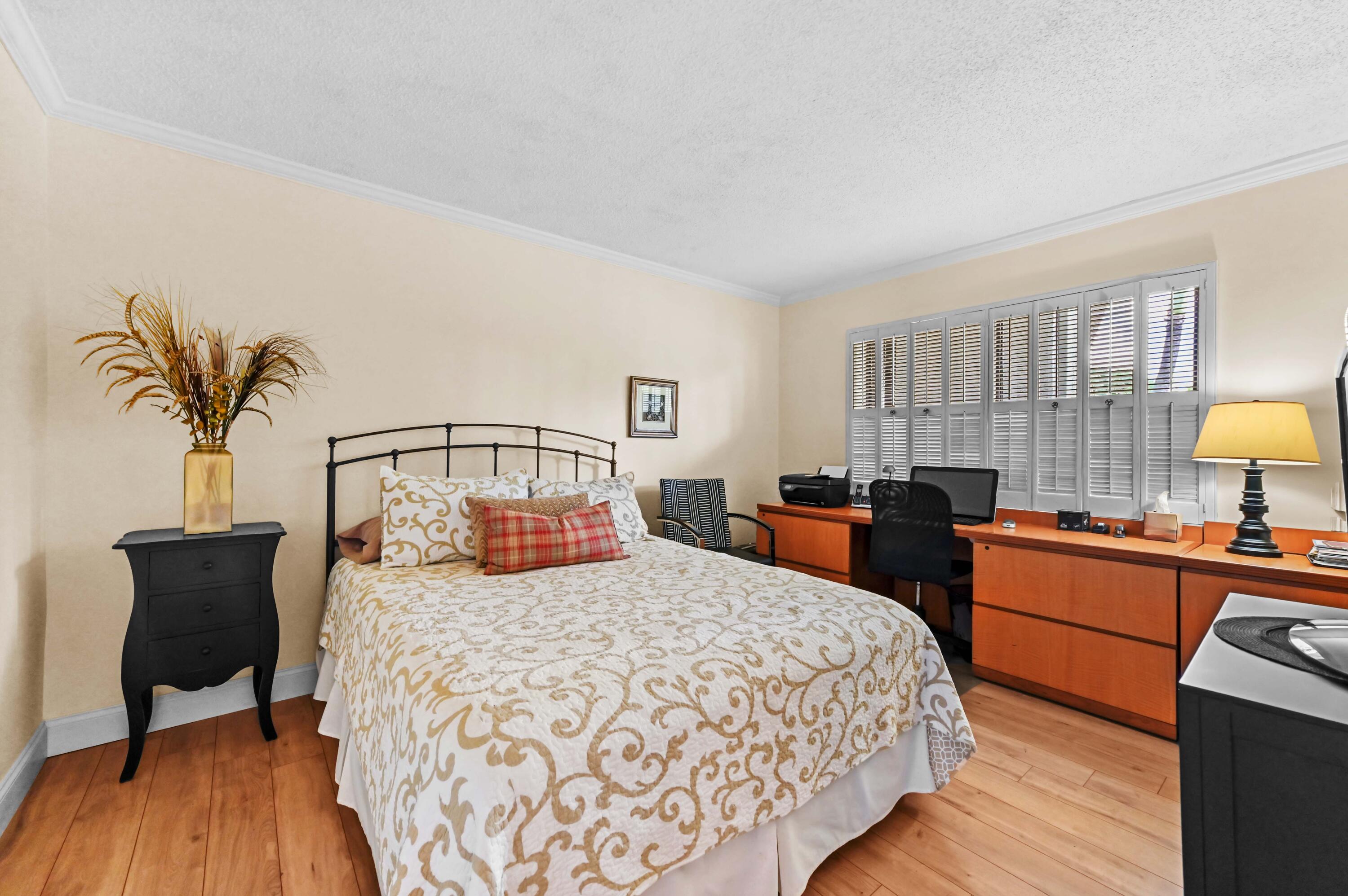 FOUNTAINS OF PALM BEACH CONDO - Residential