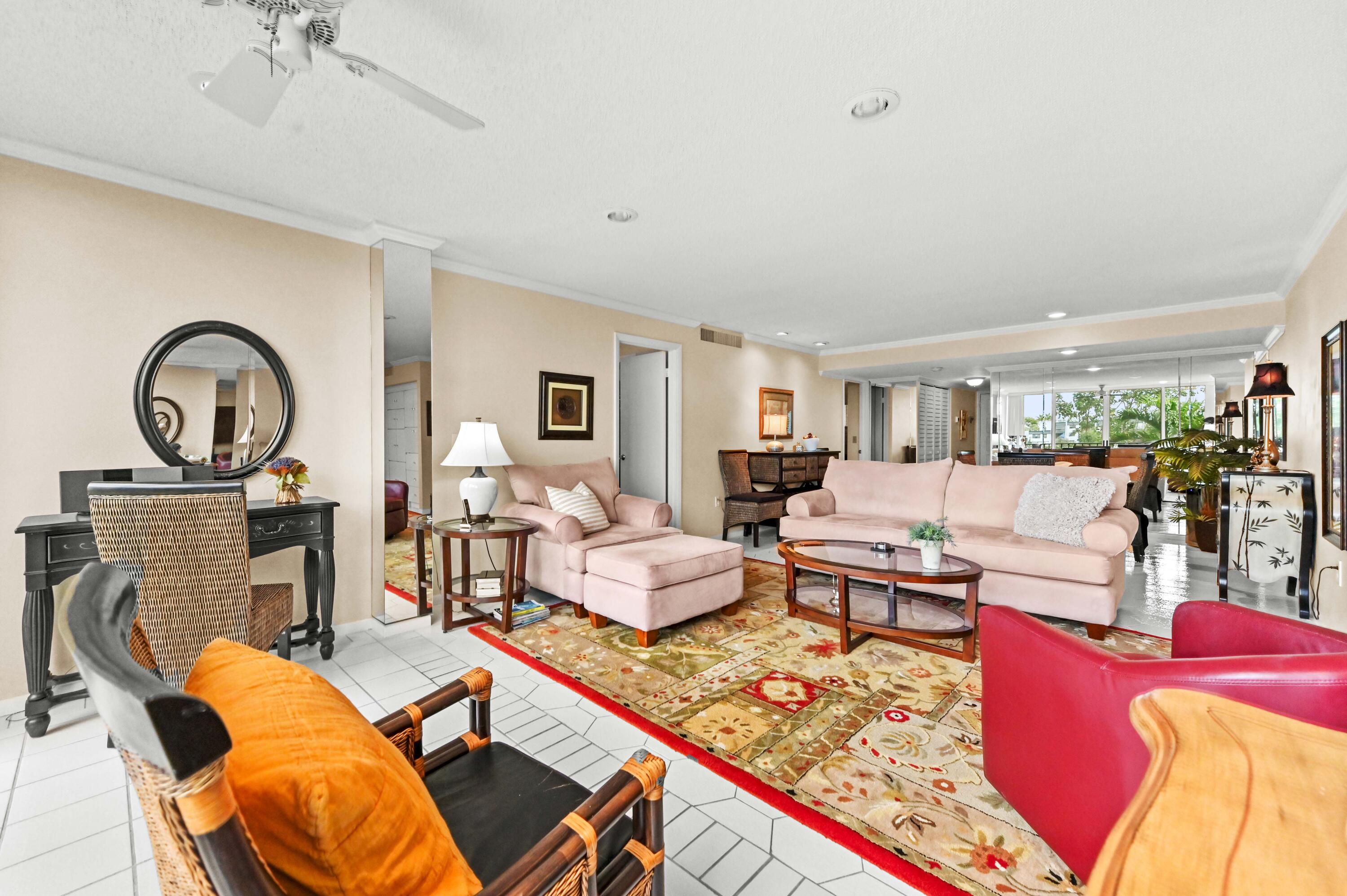 FOUNTAINS OF PALM BEACH CONDO - Residential