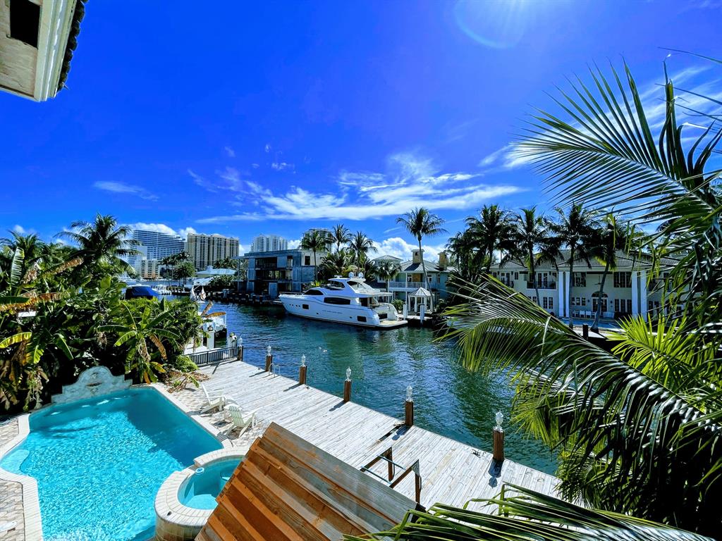 SEA ISLAND - Residential