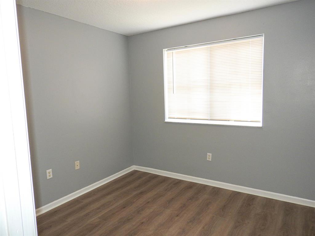 COVE AT BRIAR BAY CONDO - Residential