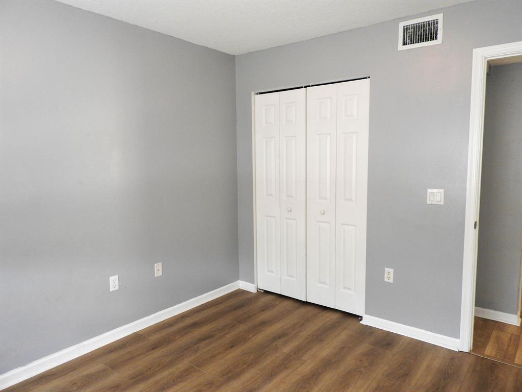 COVE AT BRIAR BAY CONDO - Residential