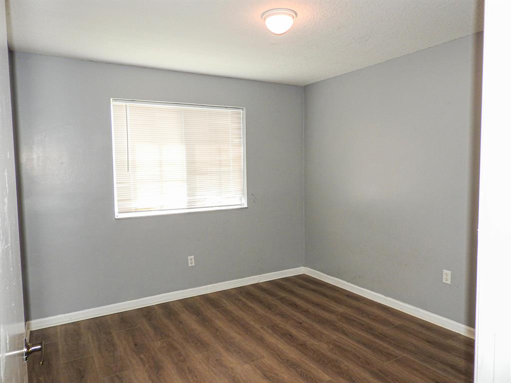 COVE AT BRIAR BAY CONDO - Residential