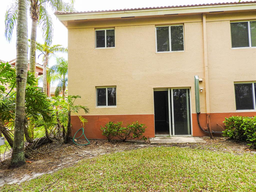 COVE AT BRIAR BAY CONDO - Residential