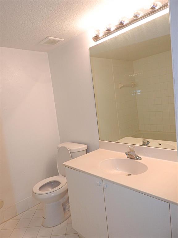 COVE AT BRIAR BAY CONDO - Residential