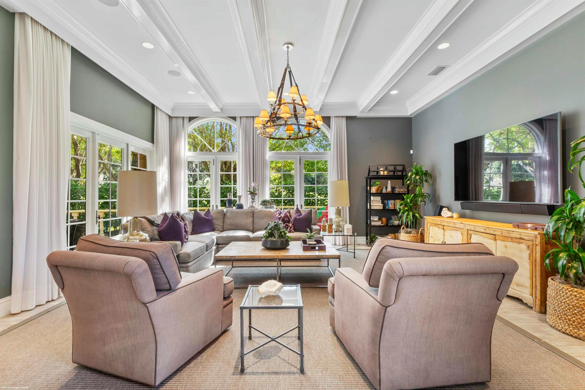 KENSINGTON - Residential