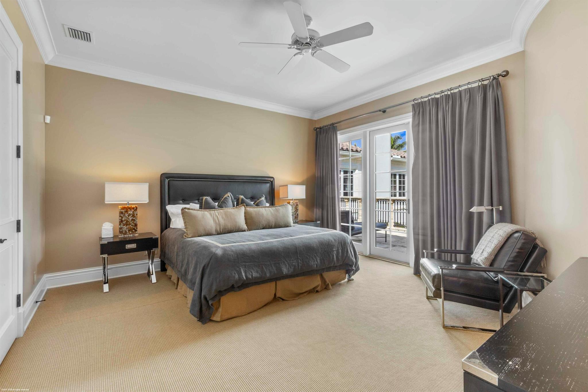 KENSINGTON - Residential