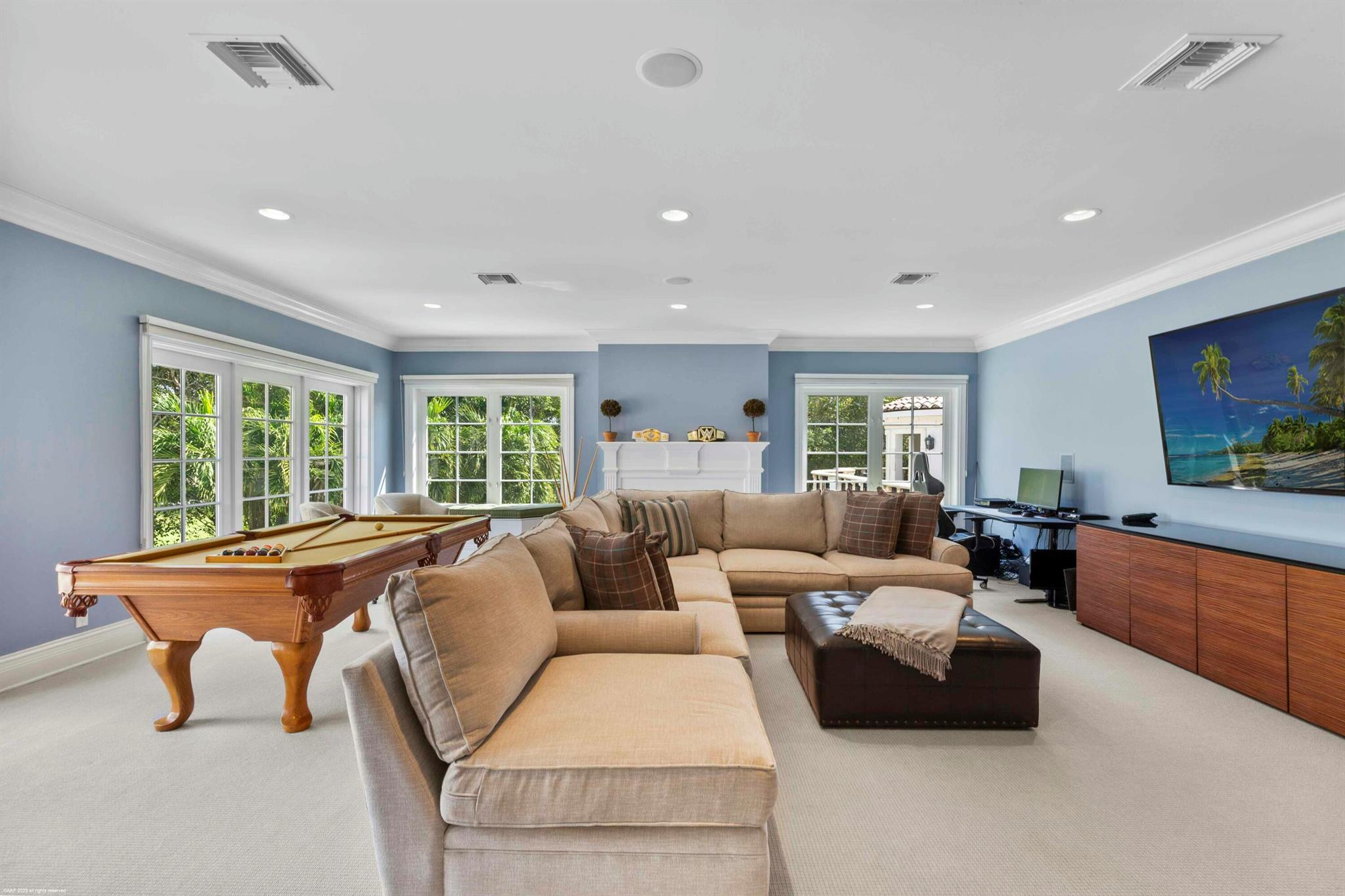 KENSINGTON - Residential