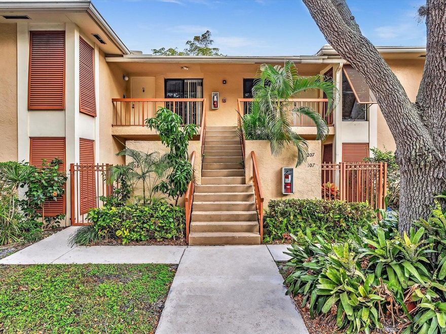 Nicely updated 2/2 condo in the best Boca location! Walk to everything you could need, Publix, Walgreens, banks, restaurants and even the beach. Close to I-95 and FAU, minutes from both downtown Boca and Delray. Unit features all tile floors, updated kitchen and baths, interior location, washer and dryer.Quiet community with swimming pool, tennis and basketball.