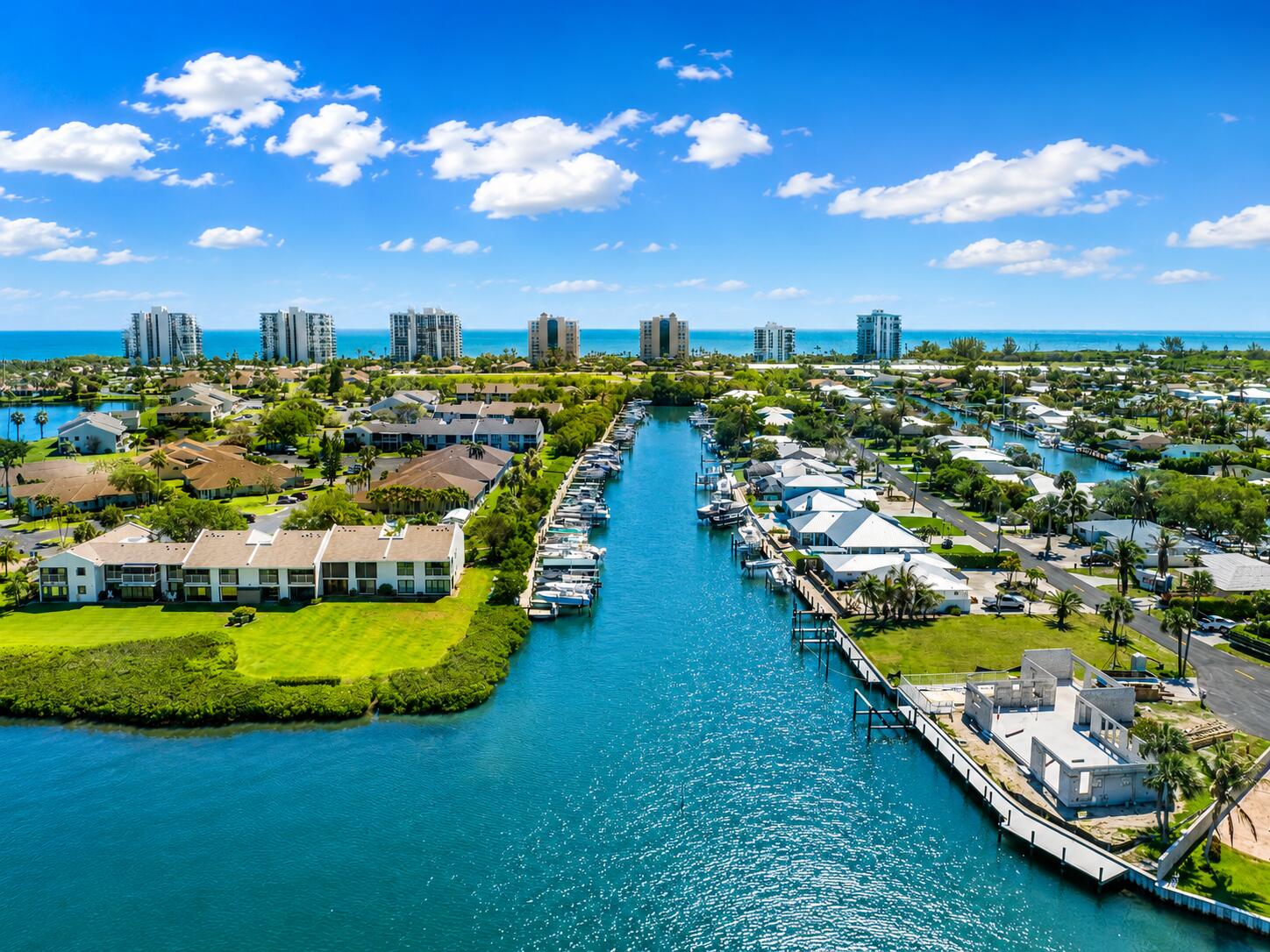 3209 S LAKEVIEW Circle 8105, Hutchinson Island, FL, 34949/$312,500 1 3209 S LAKEVIEW Circle 8105