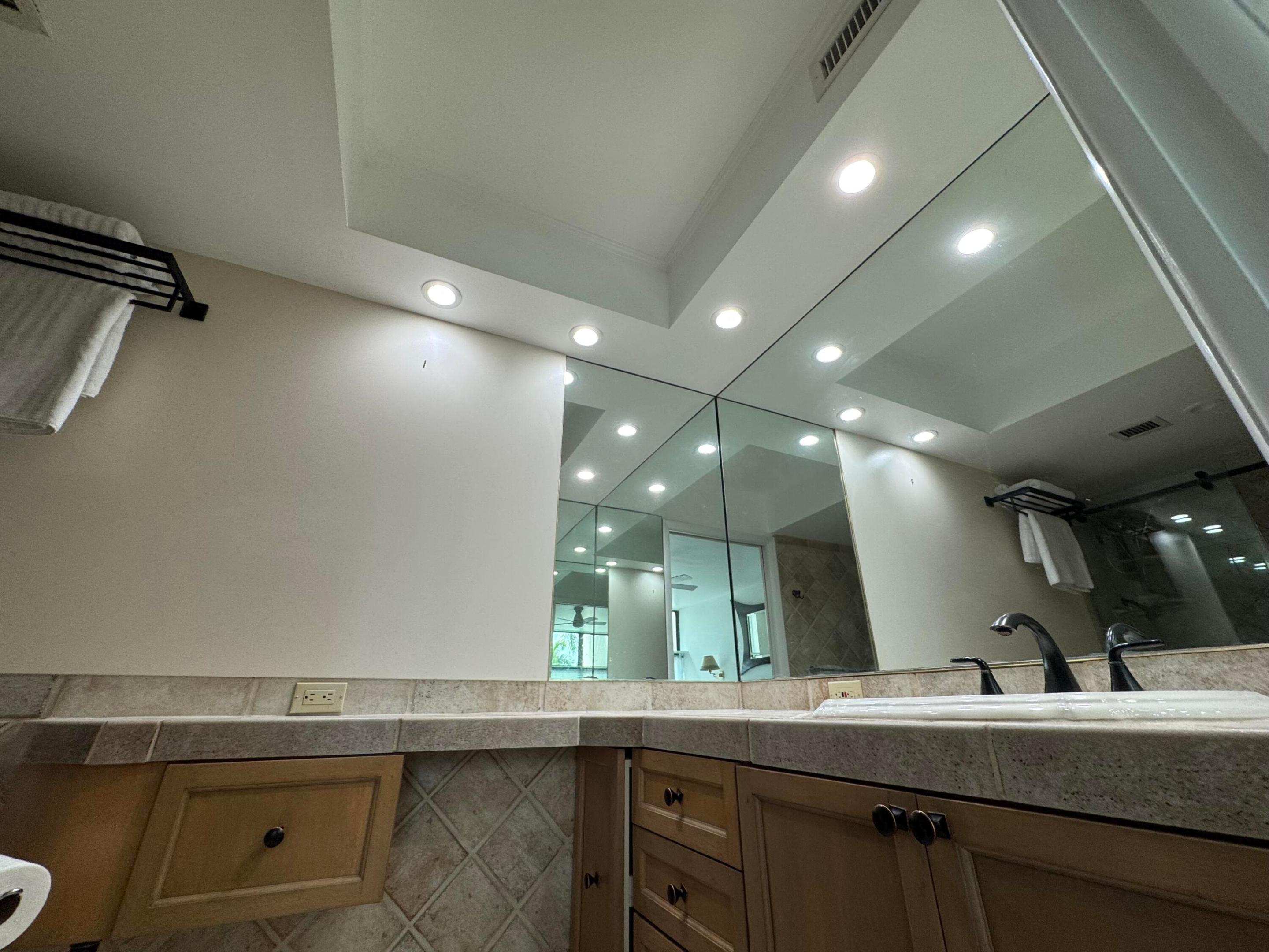 RIVER REACH CONDOMINIUM IV - Residential