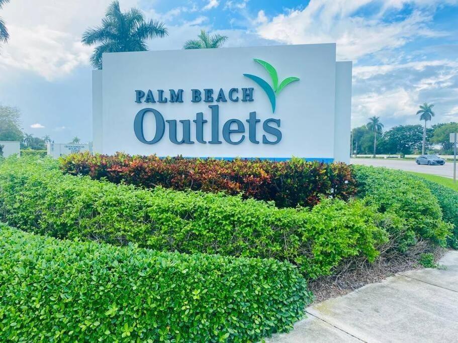 PRESIDENTIAL GOLFVIEW CONDO - Residential Lease