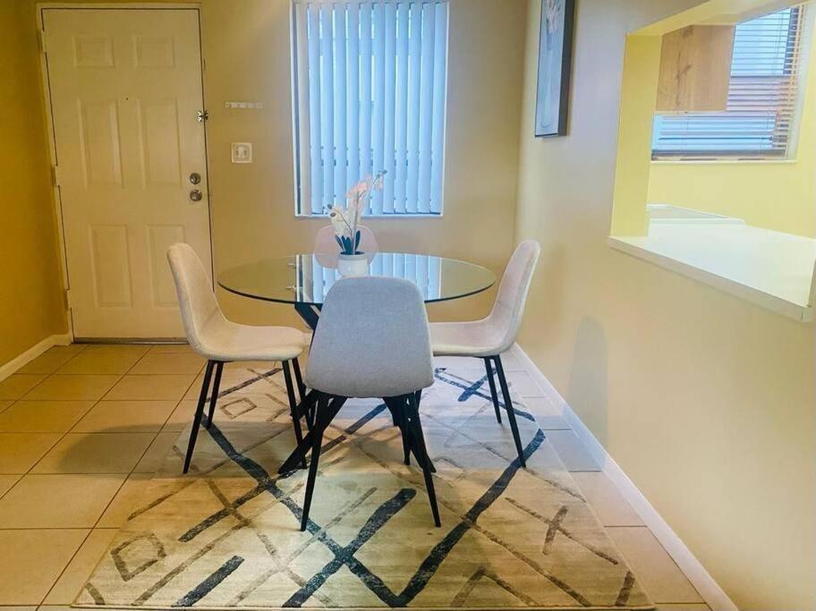 PRESIDENTIAL GOLFVIEW CONDO - Residential Lease