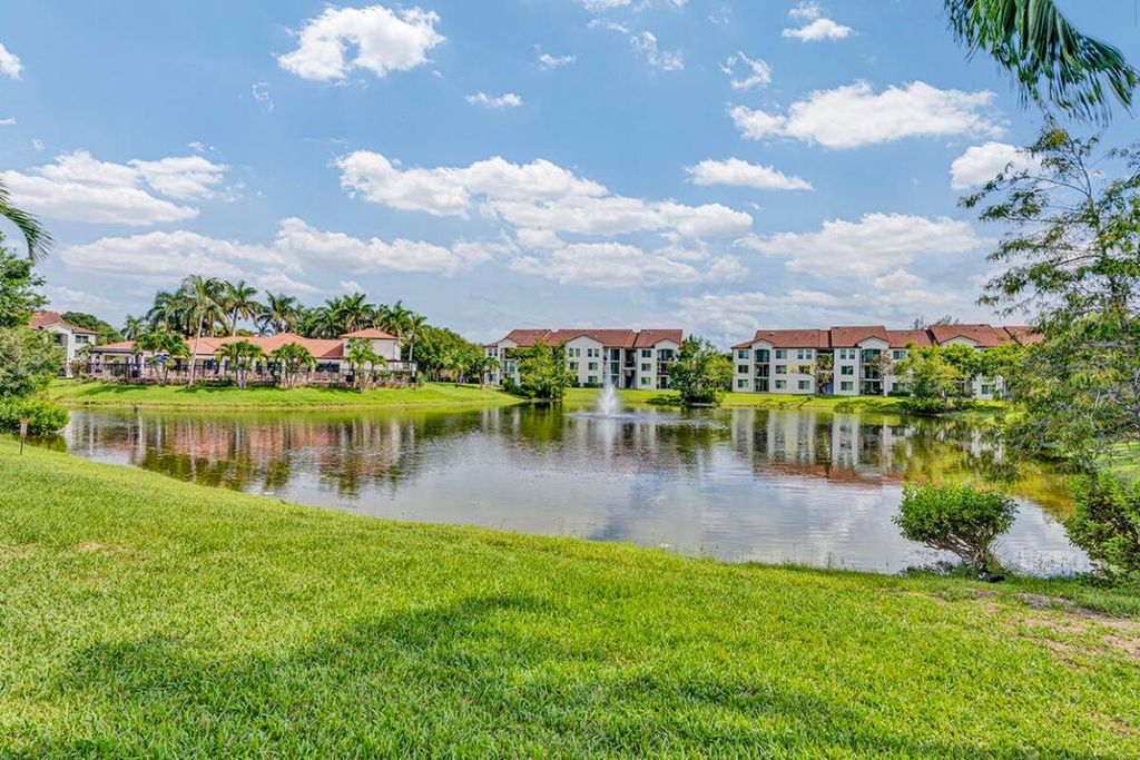 Photo of 521 Villa Circle #521, Boynton Beach, FL 33435 (MLS # R11124916)