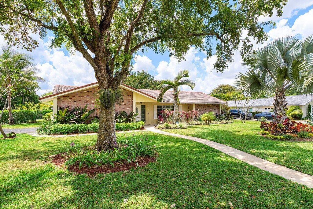 Photo of 2700 NW 106th Avenue, Coral Springs, FL 33065 (MLS # R11079403)