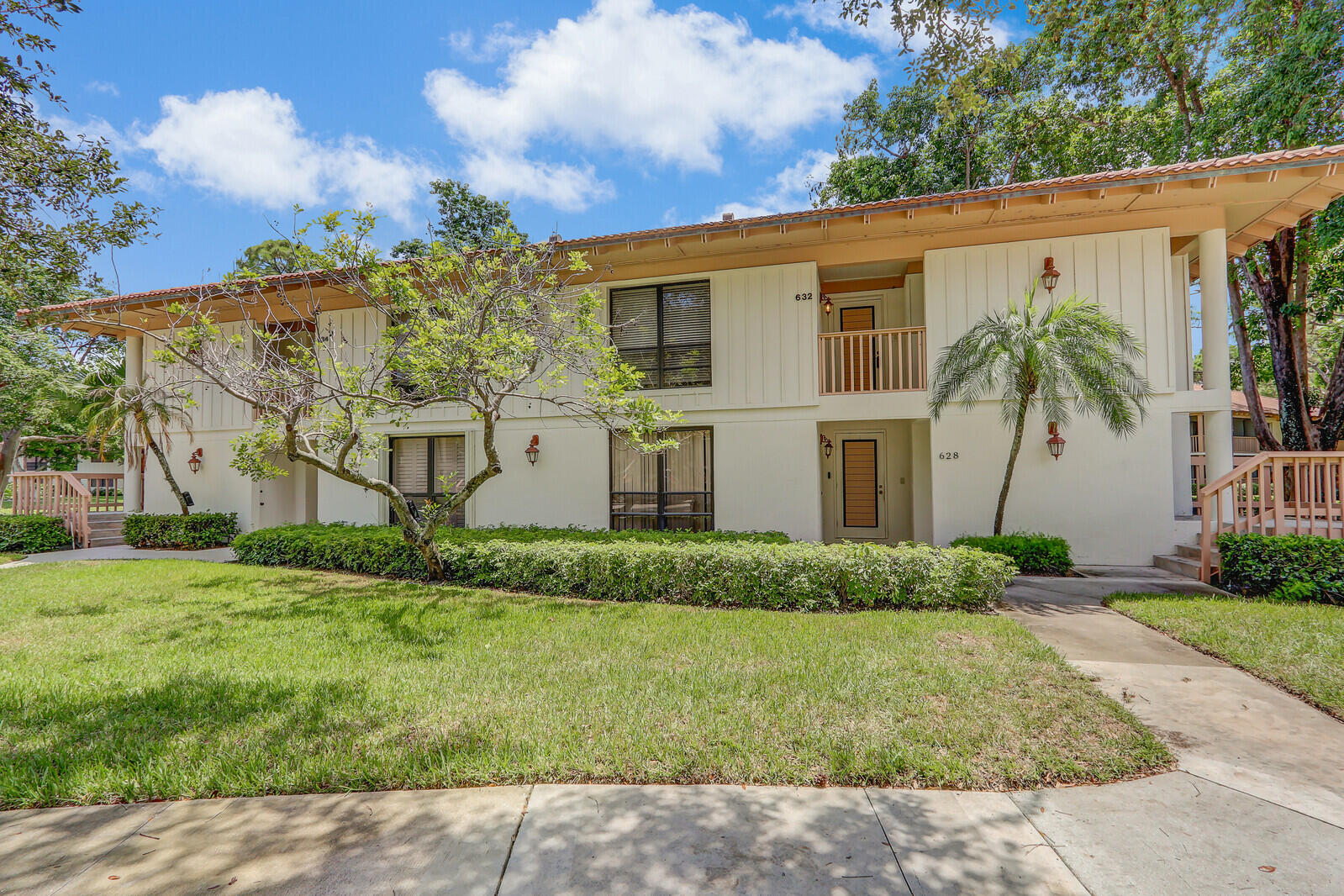GOLF VILLAS CONDO - Residential Lease