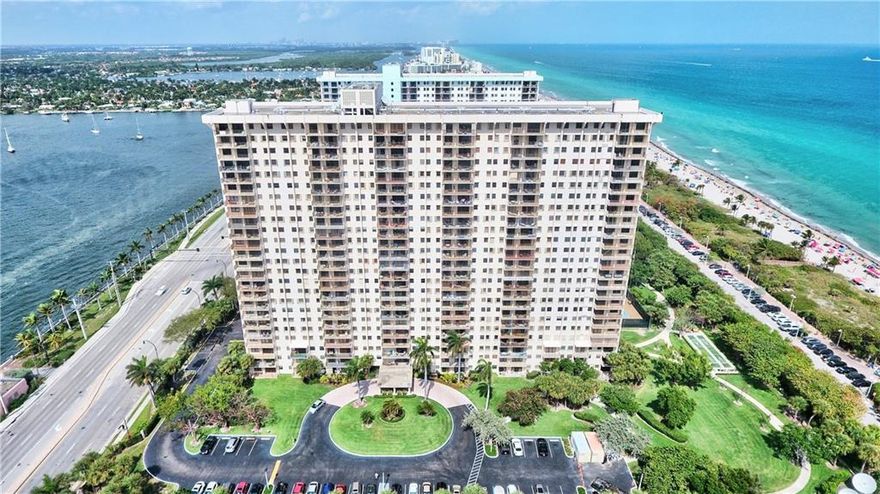 ESTATE SALE.. PRICE REDUCTION!!!UNOBSTRUCTED VIEWS FROM THE 17TH FLOOR OF RARE SUMMIT SOUTH TOWER!!  OUT THE FRONT DOOR AND YOUR TOES ARE IN THE SAND!!LARGE 3 2 1/2 APARTMENT IN THE HEART OF HOLLYWOOD.  ALMOST 2000SF OF WATERFRONT LIVING - OCEAN TO THE LEFT AND INTRACOASTAL TO THE RIGHT!!BUILDING OFFERS UNDERGROUND PARKING (2 SPOTS ASSIGNED), STORAGE UNIT, 2 SALT WATER POOLS, 3 CERAMIC GRILLS, 2 TENNIS COURTS, BOCCI BALL, SHUFFLEBOARD, PUTTING GREENS, 2 PARTY ROOMS, 4 CARD ROOMS, A GAME ROOM, 4 GYMS AND A SAUNA.  LIVE THE LIFESTYLE!!!!STROLL DOWN TO THE BOARDWALK, RENT A BIKE, DINE AT THE RESTAURANTS...LIVE THE LIFESTYLE.CONVENIENTLY ACCESSIBLE TO FT LAUDERDALE AIRPORT, HIGHWAYS, YOUNG CIRCLE.  ESTATE SALE....GREAT BONES AND PRICED TO SELL!!! DON'T WAIT.