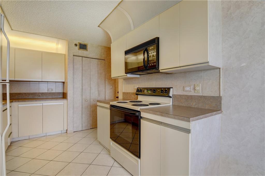 SUMMIT - Residential