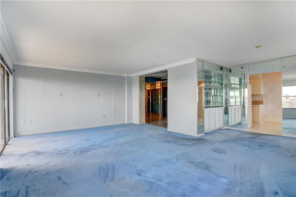 SUMMIT - Residential