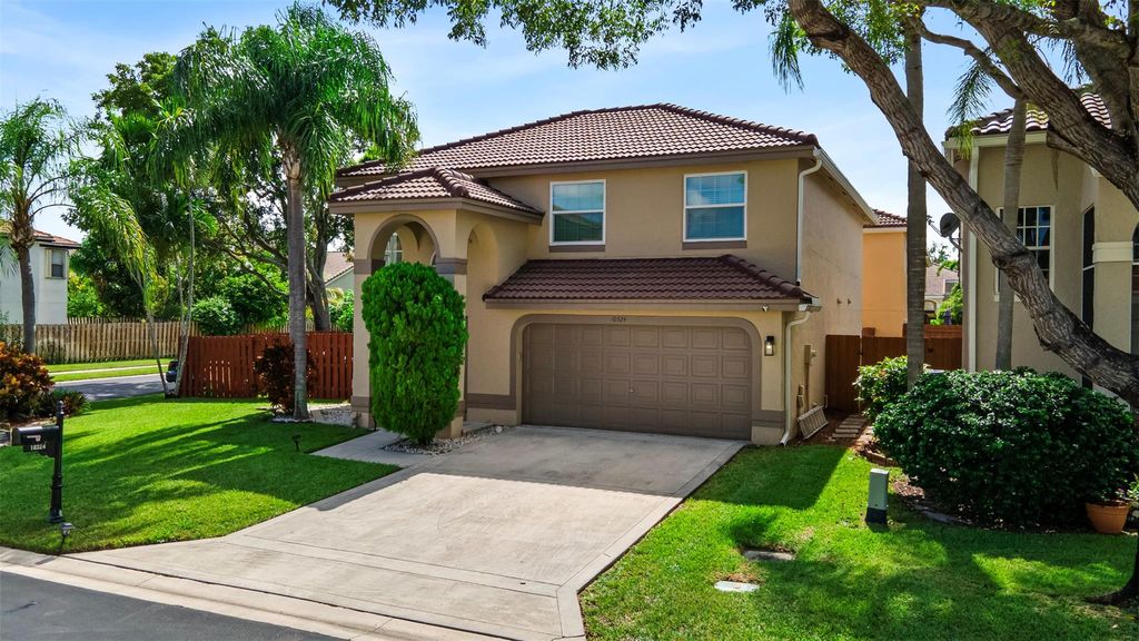 Photo of 10324 E Breezeway Place, Boca Raton, FL 33428 (MLS # F10456087)