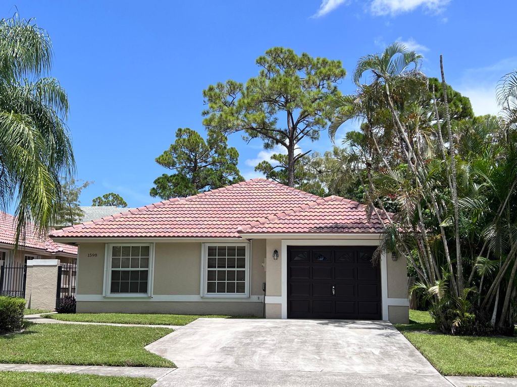 Photo of 1598 Hawthorne Place, Wellington, FL 33414 (MLS # B26016441)