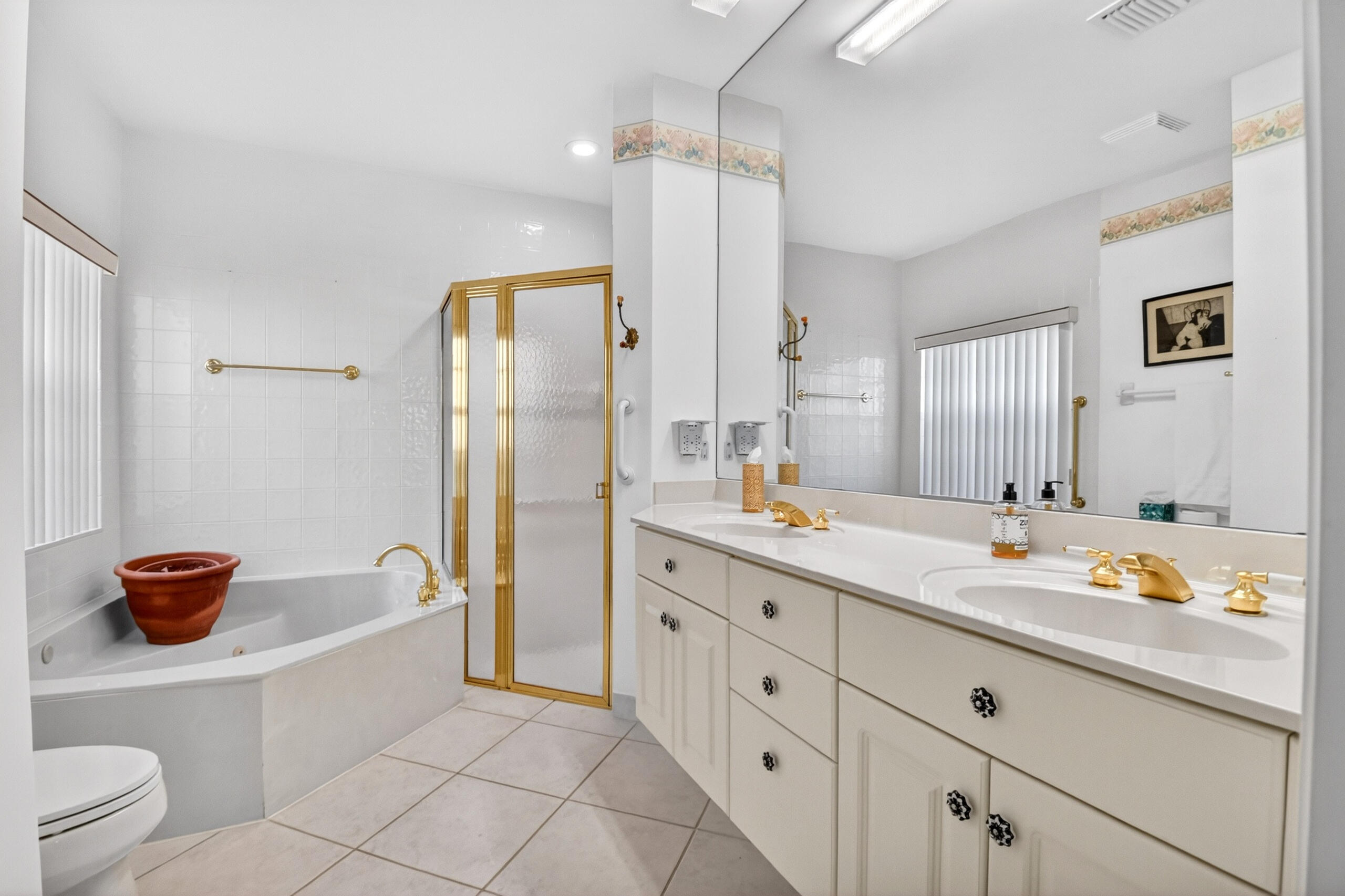 FLORAL LAKES PH 3 AND 4 - Residential