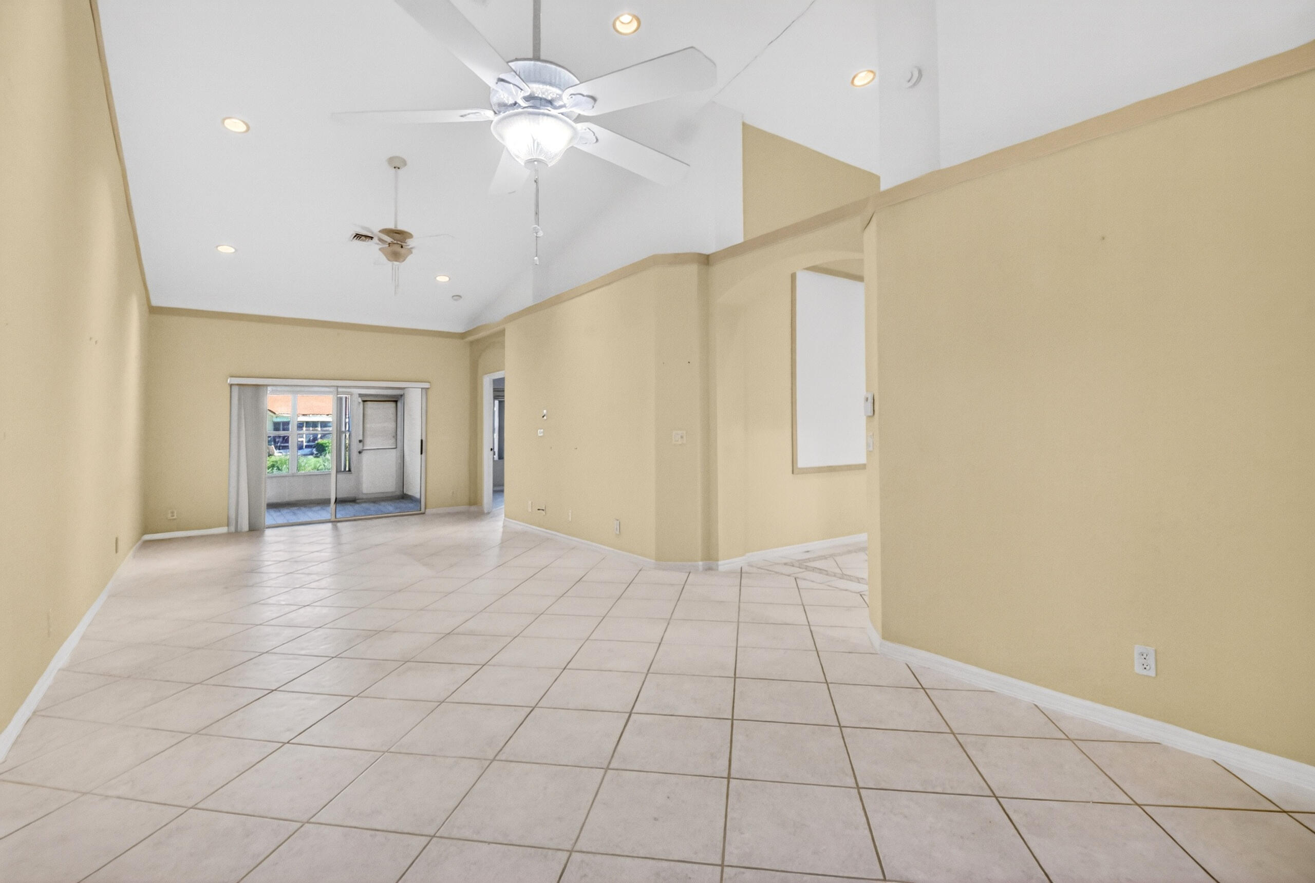 FLORAL LAKES PH 3 AND 4 - Residential