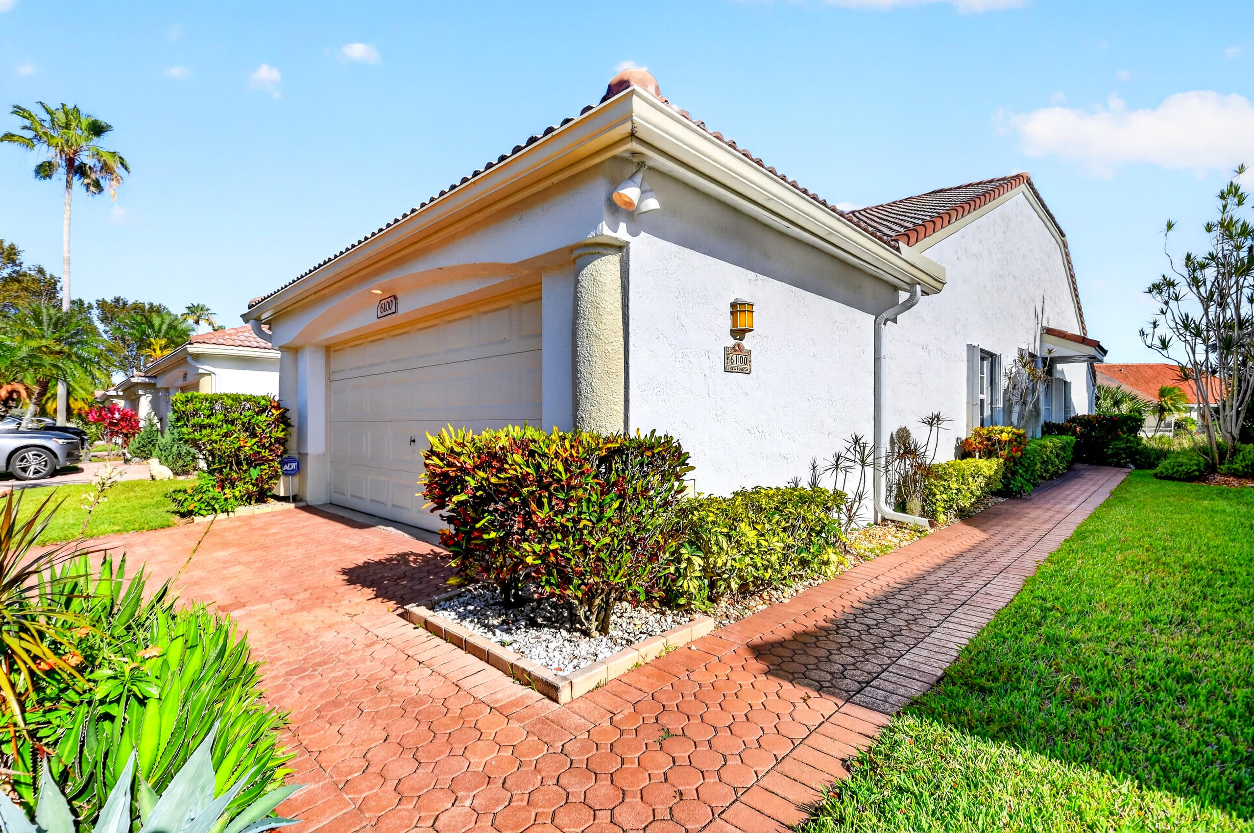 6100 Caladium Road