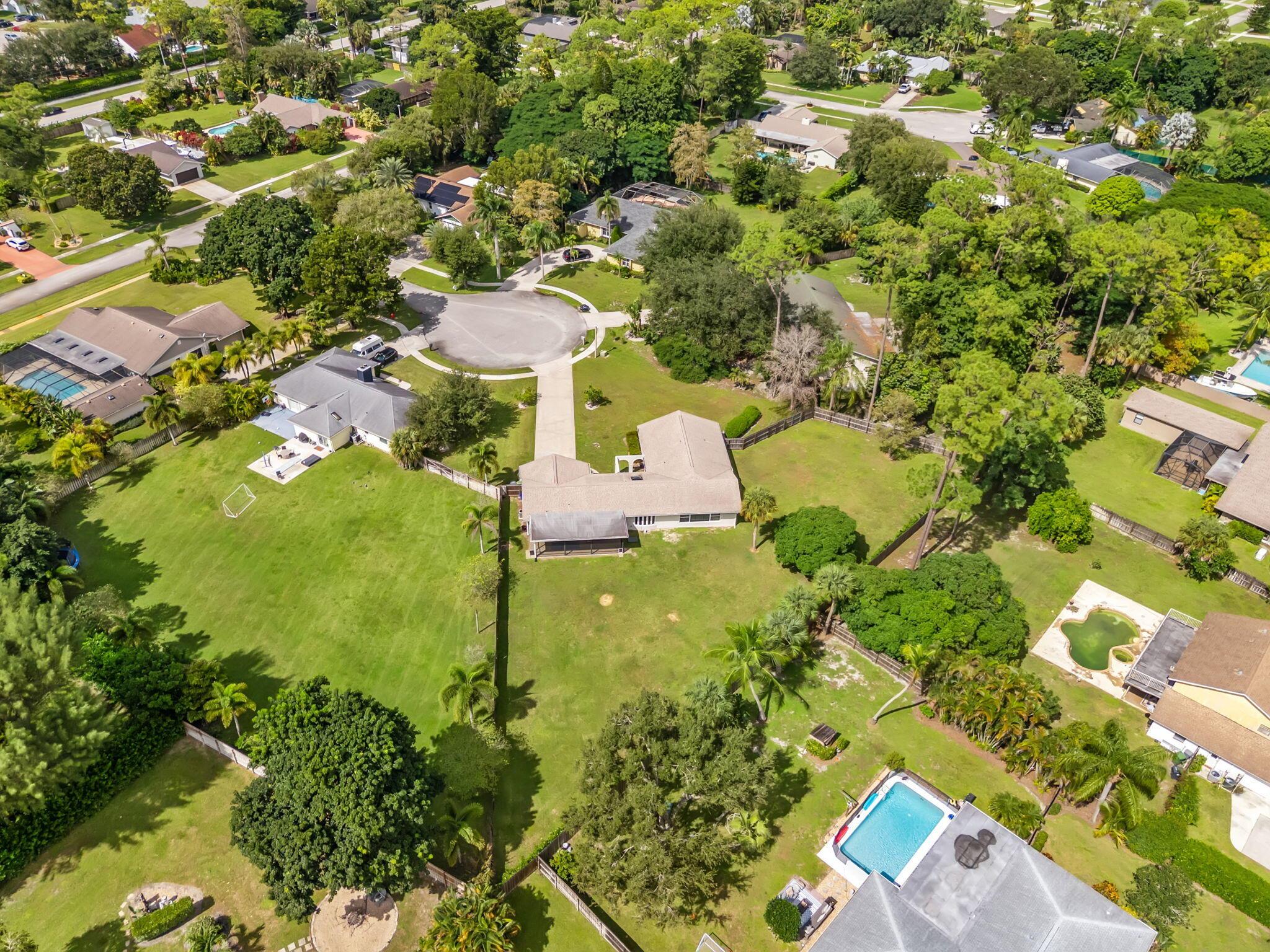PINEWOOD EAST 2 OF WELLIN - Residential Lease