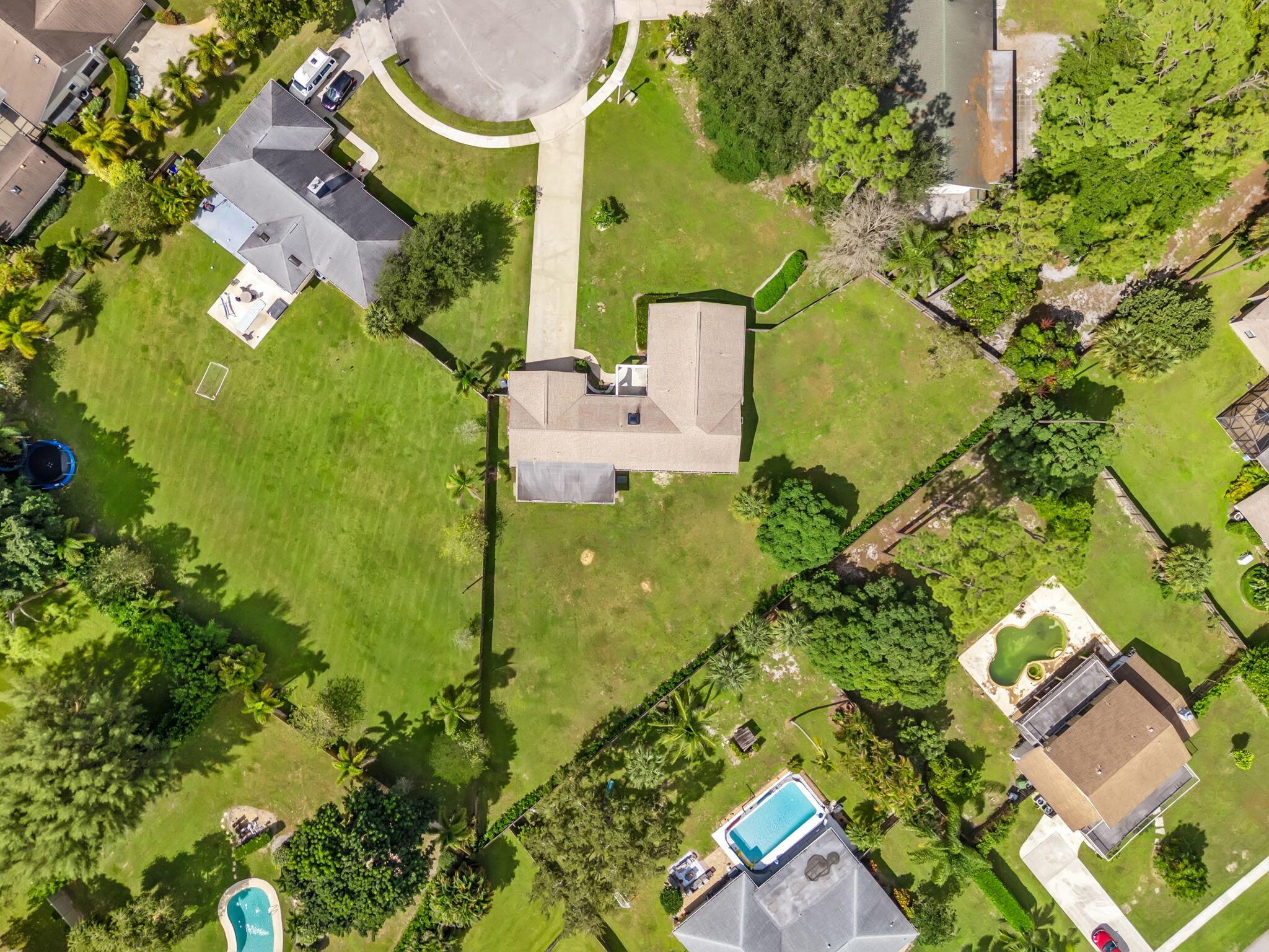 PINEWOOD EAST 2 OF WELLIN - Residential Lease