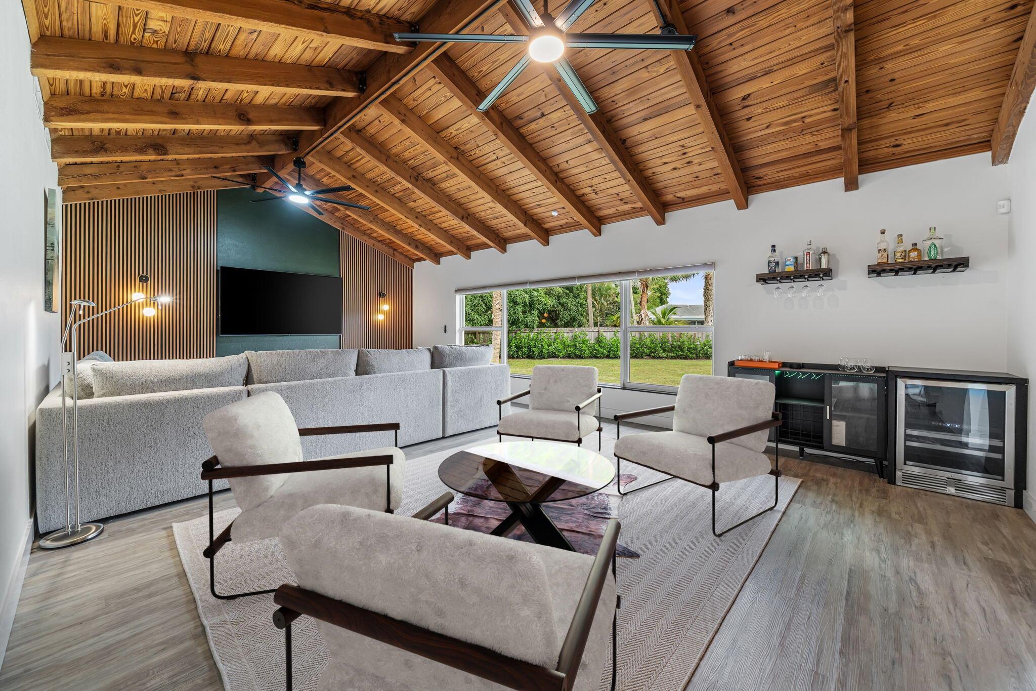 PINEWOOD EAST 2 OF WELLIN - Residential Lease